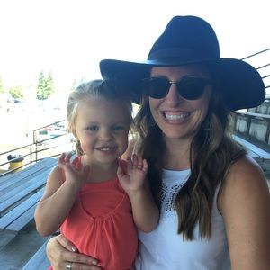 Meet your Posher, Andi